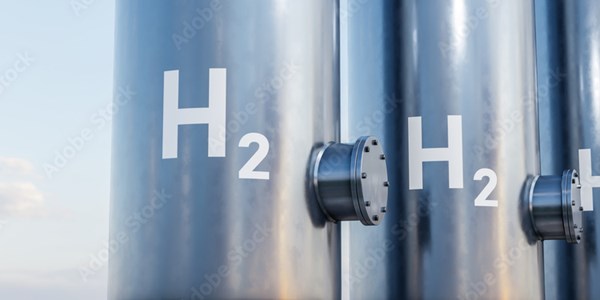 Embarked hydrogen based technologies for cleaner ICE engines